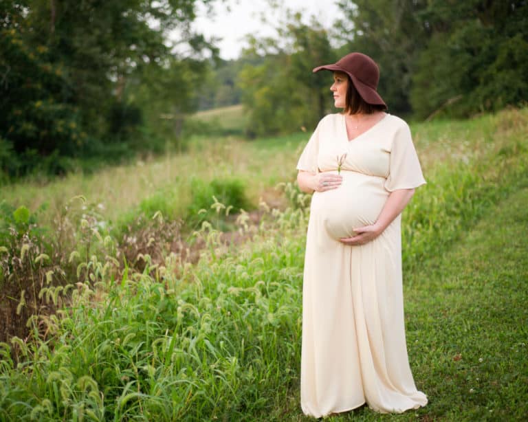 7 Reasons Why You Should Take Maternity Photos